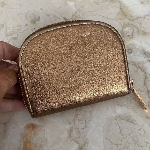 Love & Lore Vegan Bronze Gold Tone Compact Zip Wallet - Picture 2 of 10
